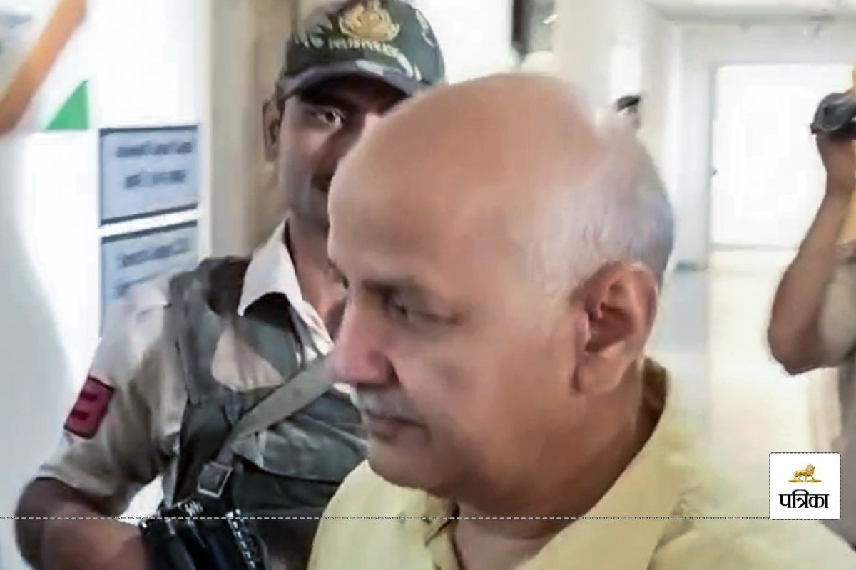 Manish Sisodia granted bail: स्वाति मालीवाल बोलीं- वह दिल्ली का नेतृत्व करेंगे,
राघव चड्डा बोले- बच्चों, अंकल वापिस आ रहे हैं