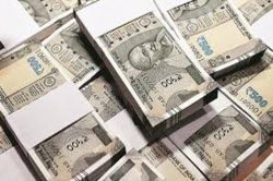7th Pay Commission की अब तक बाट जोह रहे केंद्र सरकार से जुड़े ये कर्मचारी - image