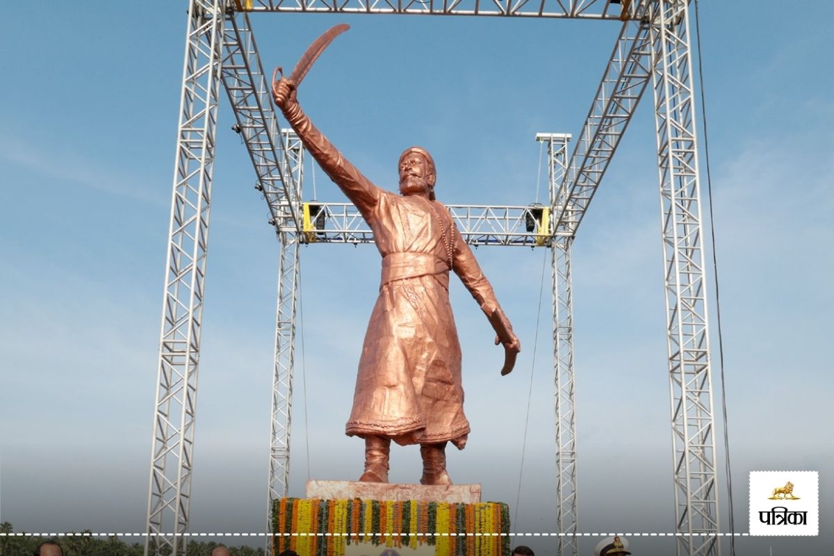Shivaji Maharaj statue Sindhudurg fort