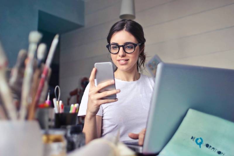 Smart phone at study time