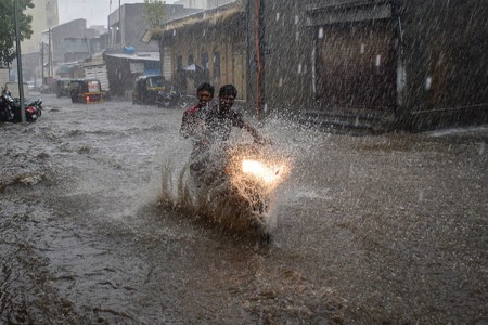 Today Heavy Rain Warning