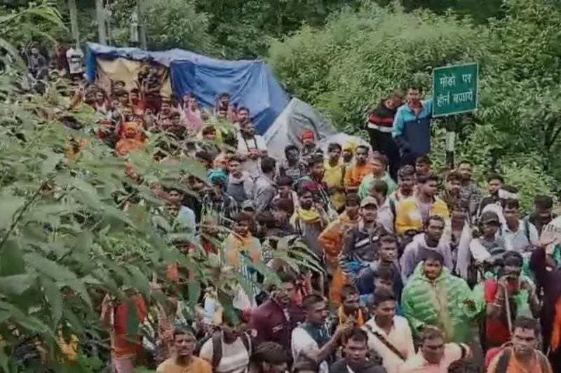 IMD Red Alert: भारी बारिश से तबाही, केदारनाथ में 200 यात्री फंसे, गौरी माई मंदिर खाली कराया, IMD का रेड अलर्ट जारी