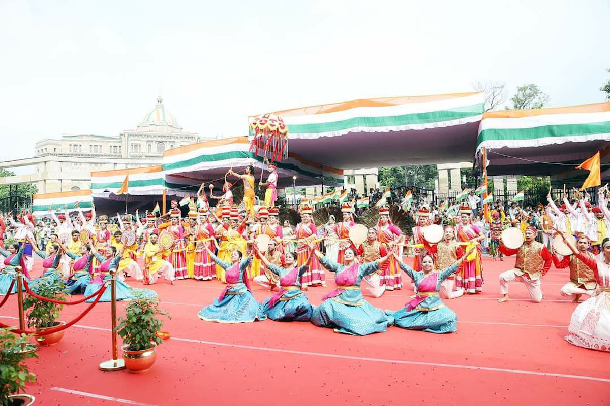 स्वतंत्रता दिवस पर विधानसभा में हुआ भव्य समारोह, देखें अद्भुत झलकियां