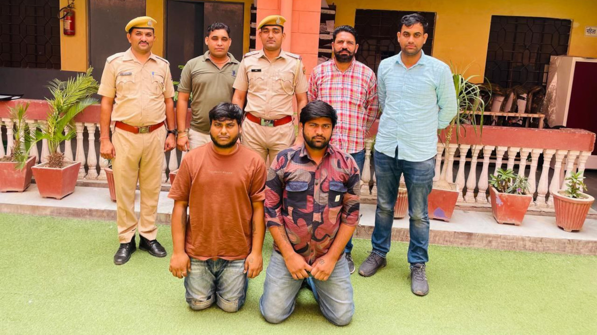 Sri Ganganagar News: फर्जी ज्योतिषियों के गिरोह का भंडाफोड़, पिता-पुत्र गिरफ्तार, भोले-भाले लोगों से लाखों ठगे