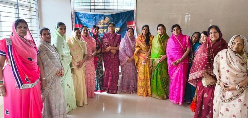 गदग (कर्नाटक) में चातुर्मास का हमारे जीवन में महत्व विषय पर आयोजित राजस्थान पत्रिका परिचर्चा में विचार रखती महिलाएं।