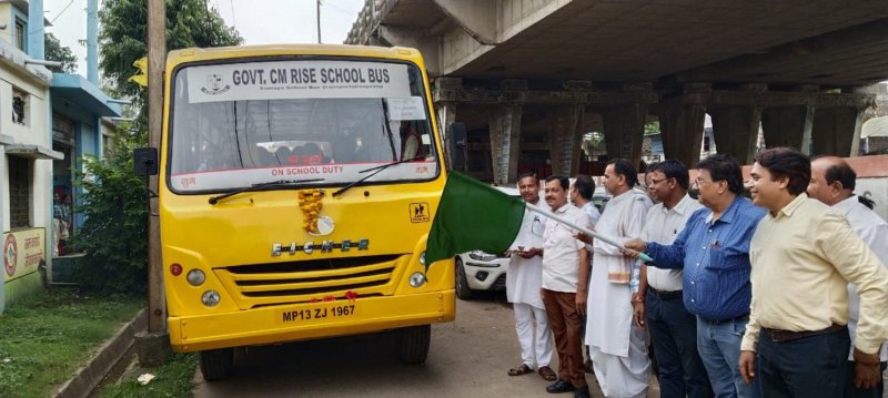 Sanskrit week concludes in CM Rise School, fifth bus gifted