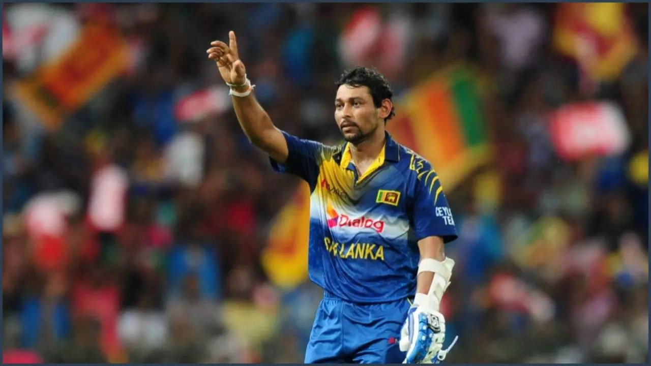 ODI Players with 1000 Runs and 100 Wickets - Tillakaratne Dilshan