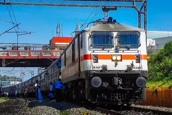 Indian Railway ICF Vs LHB Coaches