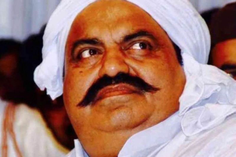 Mafia Atiq Ahmed: माफिया अतीक के एक और गुर्गे पर पुलिस का शिकंजा, इस मामले में गैंगस्टर के भाइयों पर कार्रवाई की तैयारी