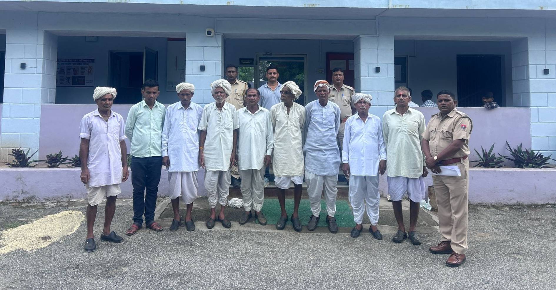 मृतक सूरजमल और उसके परिवार वालों को समाज से बहिष्कृत करने वाले नौ आरोपियों को किया गिरफ्तार