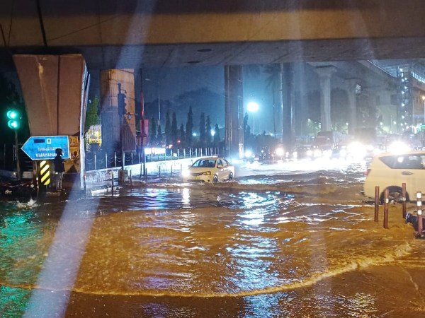 Rain in  Bengaluru and water logging
