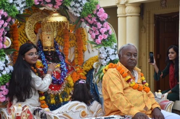 Khatu Shyam's Nishan Yatra started from Banshiwala, pleased Baba with bhajans