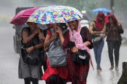 UP Rain Update: यूपी में आज फिर दिखेगा ‘सुपर टाइफून तूफान’ 7 जिलों में भारी
बारिश का अलर्ट, जानें ताज़ा IMD Alert - image