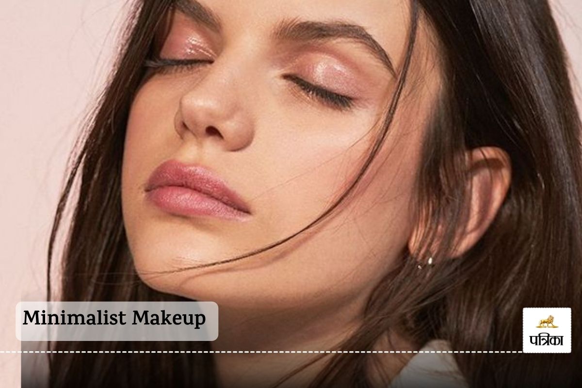 Minimalist Makeup: फेस्टिव सीजन में चाहती हैं सबसे खूबसूरत दिखना? मिनिमल मेकअप
करें ट्राई