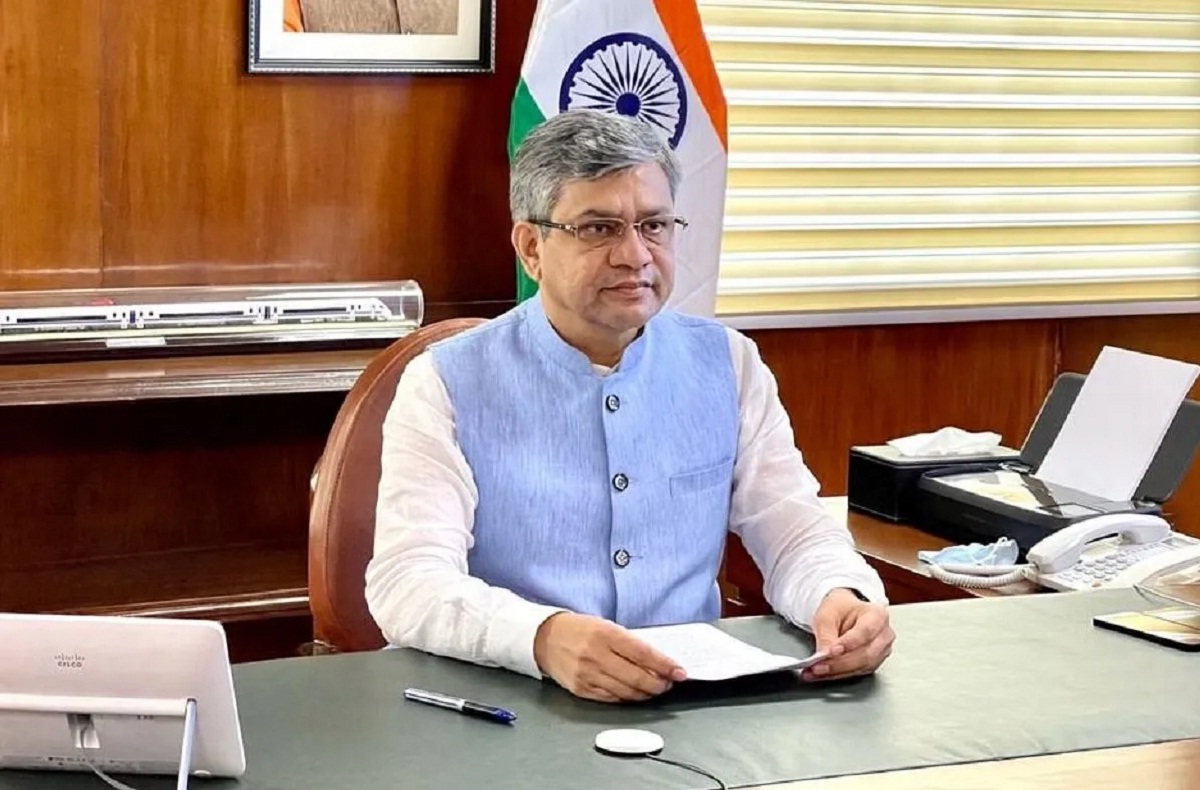 100 किमी प्रति घंटे की गति और कम रोशनी में भी मिलेंगे उच्च गुणवत्ता के सीसीटीवी
फुटेज