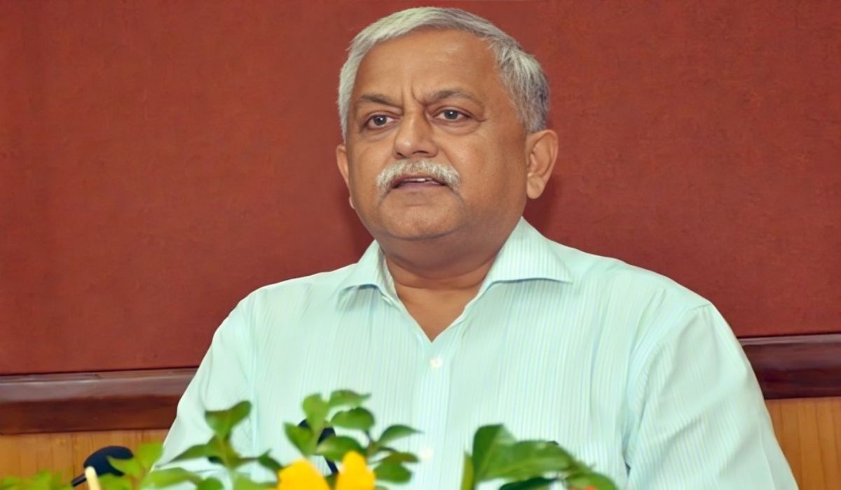 Former UP IAS Avnish Awasthi