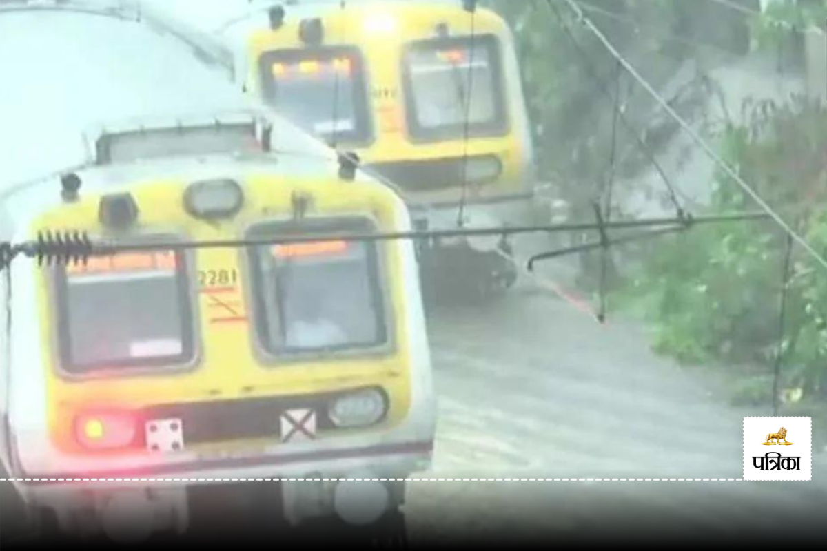 Heavy Rain in Telangana and Andhra Pradesh, Railway Track Damaged, Trains
Cancelled, Railway Issues Emergency Number