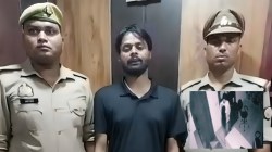 Video: कोचिंग सेंटर में छात्रा के साथ गलत हरकत, सोशल मीडिया पर बताया गया ‘लव
जिहाद’ - image