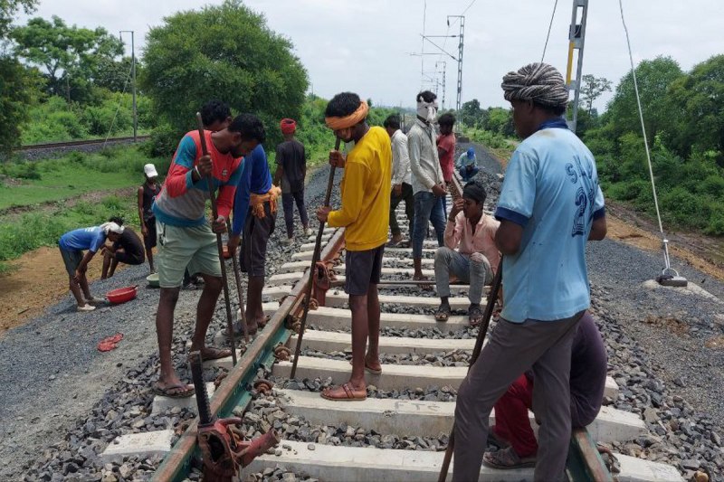 Incomplete work of Katni-Bina third railway line