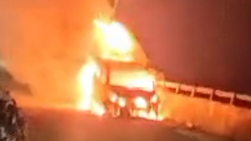 Moving car turns into ball of fire in Bijnor