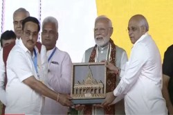 सूर्य घर मुफ्त बिजली योजना के लाभान्वितों से घर जाकर मिले पीएम मोदी - image