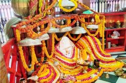 Two-Wheeler Ban: राजस्थान के इस मंदिर तक अब दोपहिया वाहन ले जाने पर लगी पाबंदी,
जानें कारण - image