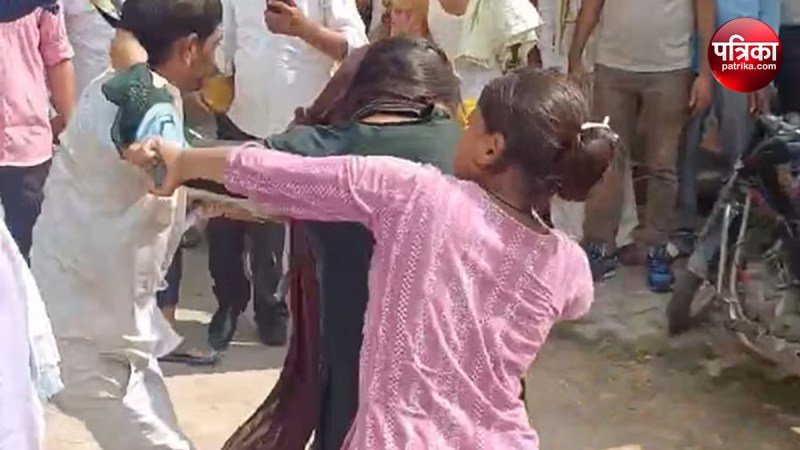 Public fight between husband wife and sister-in-law in Sambhal