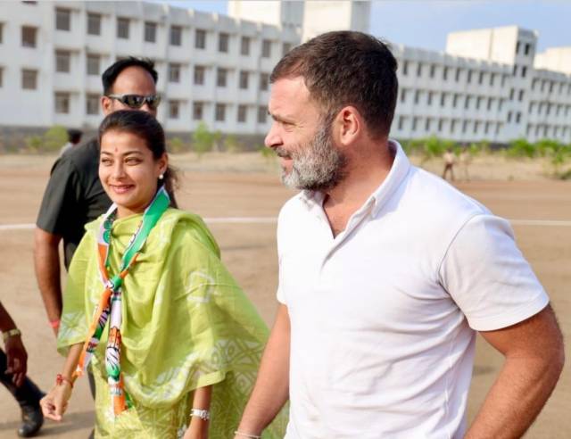 Rahul Gandhi Praniti Shinde news