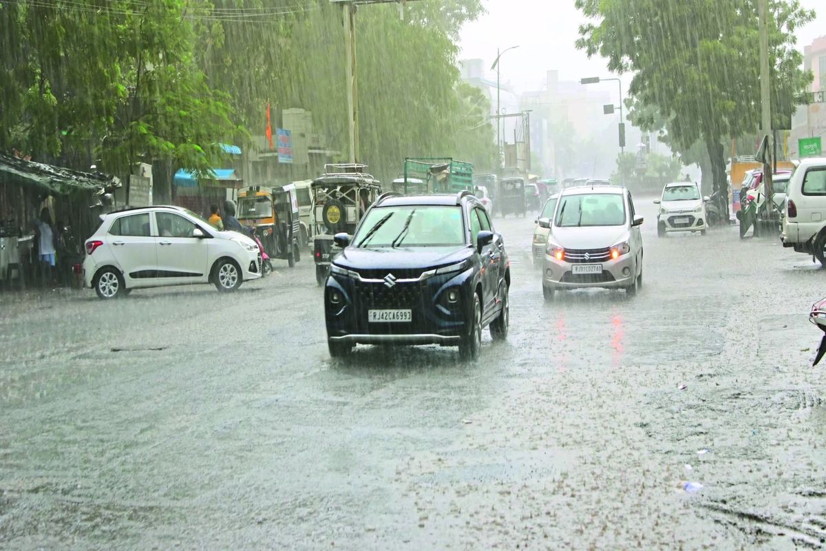 Monsoon Update : 12-13 सितम्बर को राजस्थान के इन संभागों में अतिभारी बारिश का
अलर्ट