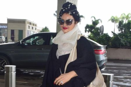 Rekha Airport Look