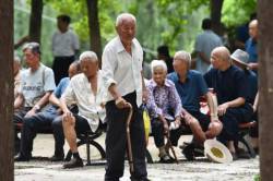 Retirement age: रिटायरमेंट उम्र बढ़ाने का हुआ ऐलान, इस तारीख से होगी लागू - image