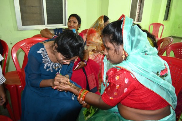 Manikpuri Mahila Mandal celebrated Teej festival with great pomp