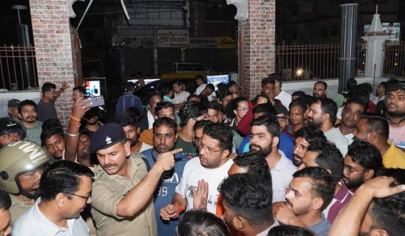 There was an uproar in Haldwani after the idol of devotee Prahlad was broken