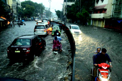 Heavy Rain Update : यहां कहर बनकर बरस रही बारिश, पानी में डूबने से 2 लोगों की
मौत - image