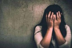 Rape and Fraud: खुद को तांत्रिक बताकर महिला से बलात्कार, 3 लाख रुपये की ठगी,
आरोपी गिरफ्तार - image