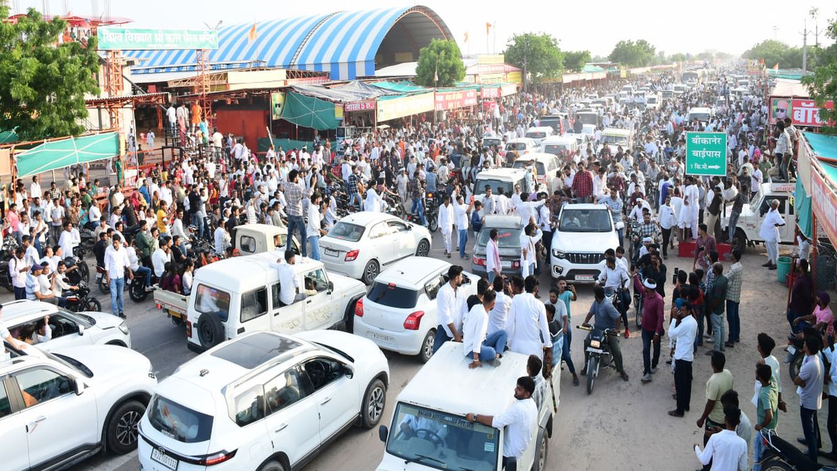 लोक देवता वीर तेजाजी के खरनाल मेले में उमड़ा आस्था का सैलाब, पिछले वर्षों के
रिकॉर्ड टूटे, दे खिए तस्वीरें