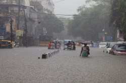 Monsoon Update: भारी बारिश के बीच बड़ी खबर, इस बार राजस्थान से कब विदाई लेगा
मानसून, जान लीजिए - image