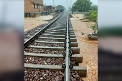 Train Cancelled: जोधपुर में मूसलाधार बारिश, 4 ट्रेनों को किया गया रद्द, 2 आंशिक
रद्द, एक का रूट बदला - image