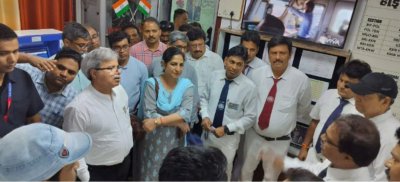 Four general coaches will be installed in all trains from December, Railways is preparing two and a half thousand coaches