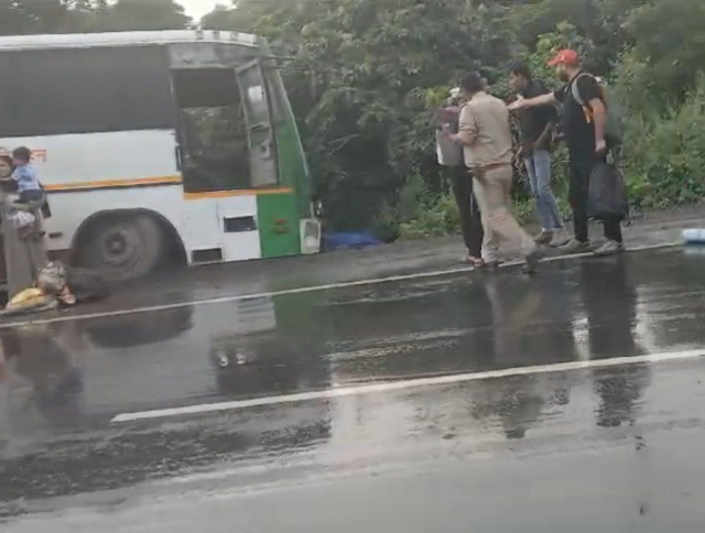 hathras bus accident