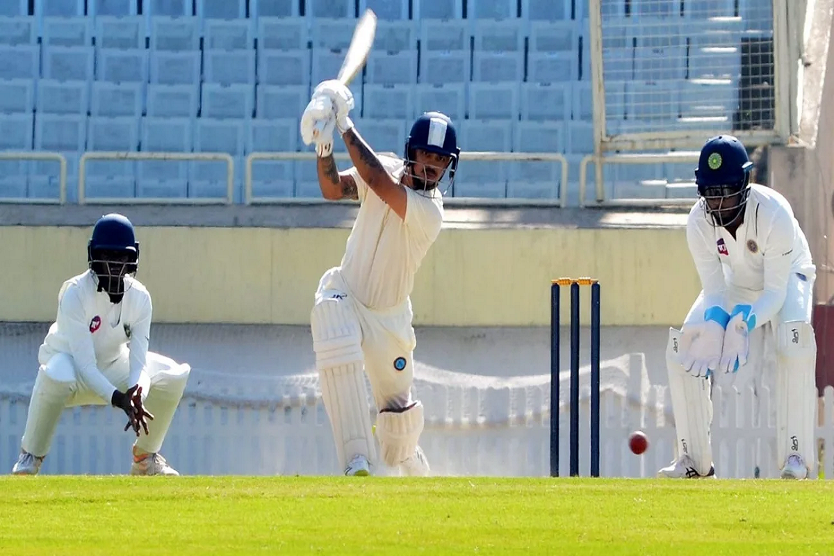 Duleep Trophy 2024: ईशान किशन की प्लेइंग 11 में हुई ‘पैराशूट एंट्री’, ठोका दमदार
शतक, टीम इंडिया का खटखटाया दरवाजा