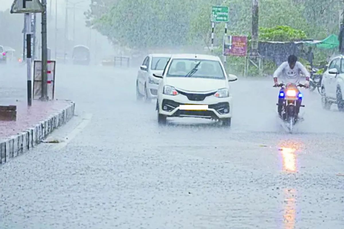 Rajasthan Weather Today: जयपुर सहित कई जिलों में मूसलाधार बारिश, पांचना बांध के
तीन गेट खोले