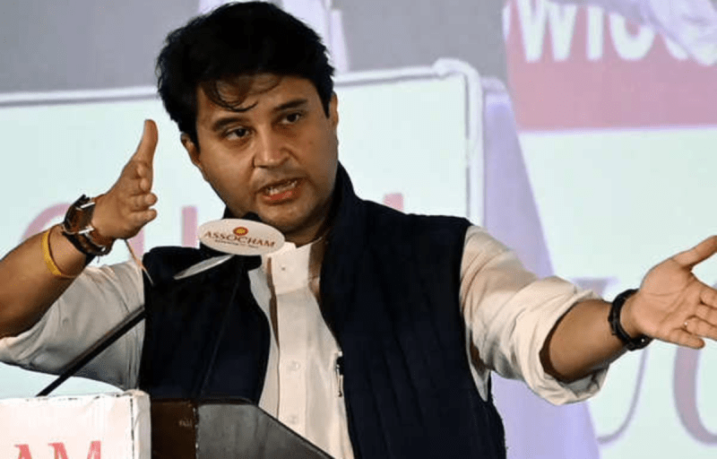 Jyotiraditya Scindia arms rules violating Gwalior administration notice