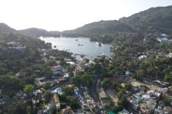 Mount Abu: आकर्षण का केंद्र बनी माउंट आबू की वादियां, पर्यटकों ने लिया आनंद - image