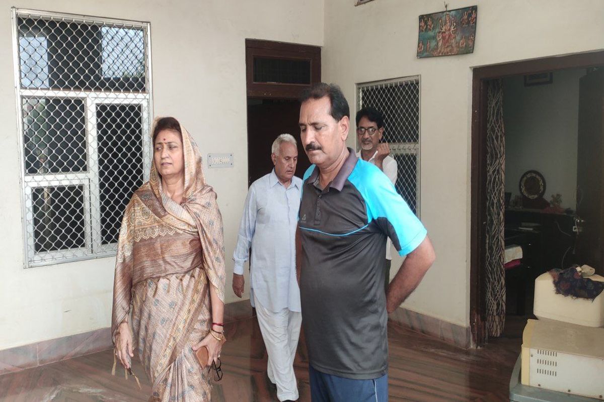 VIDEO: पूर्व कैबिनेट मंत्री शकुंतला रावत के निवास पर चोरी का प्रयास