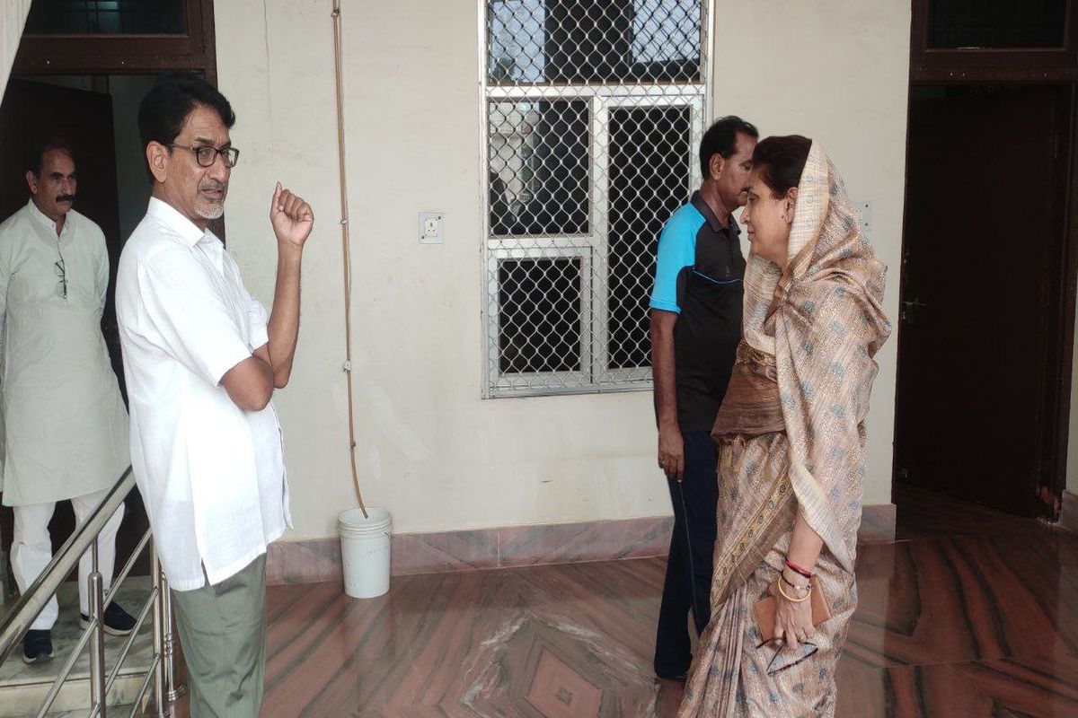 पूर्व कैबिनेट मंत्री शकुंतला रावत के निवास पर चोरी का प्रयास