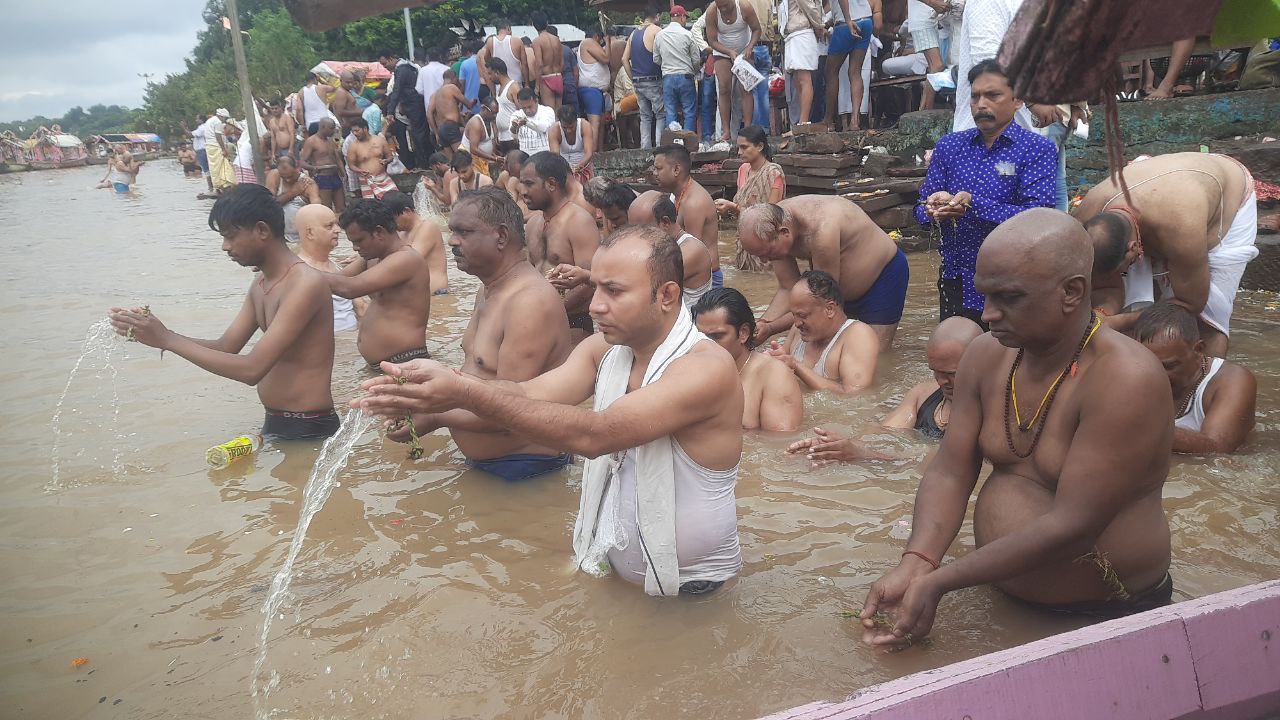 pitru paksha 2024 : कलश में आए पुरखे, पूर्णिमा श्राद्ध के साथ पितृपक्ष शुरू