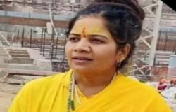 एमपी हाईकोर्ट ने कैंसिल की साध्वी की जमानत, भाई की अग्रिम जमानत की अर्जी भी
खारिज - image