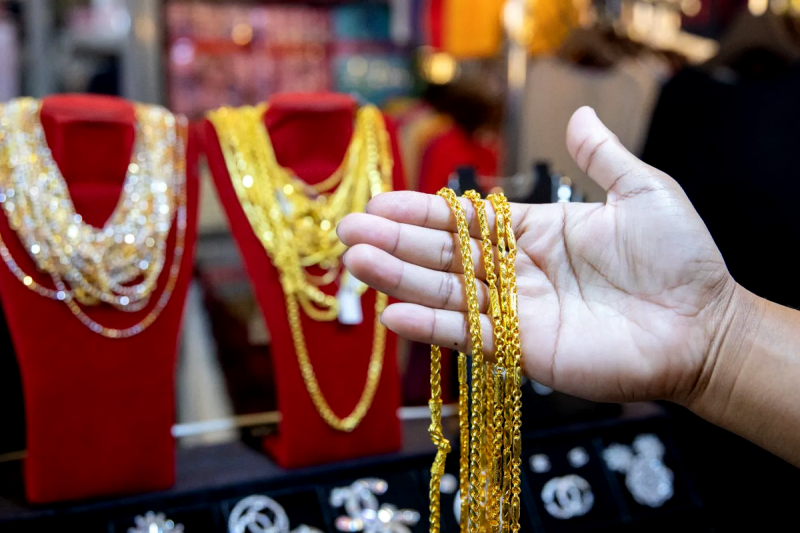 gold silver price drop