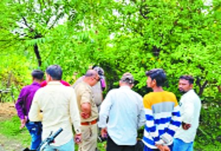 पुलिया के पास मिला व्यक्ति का शव